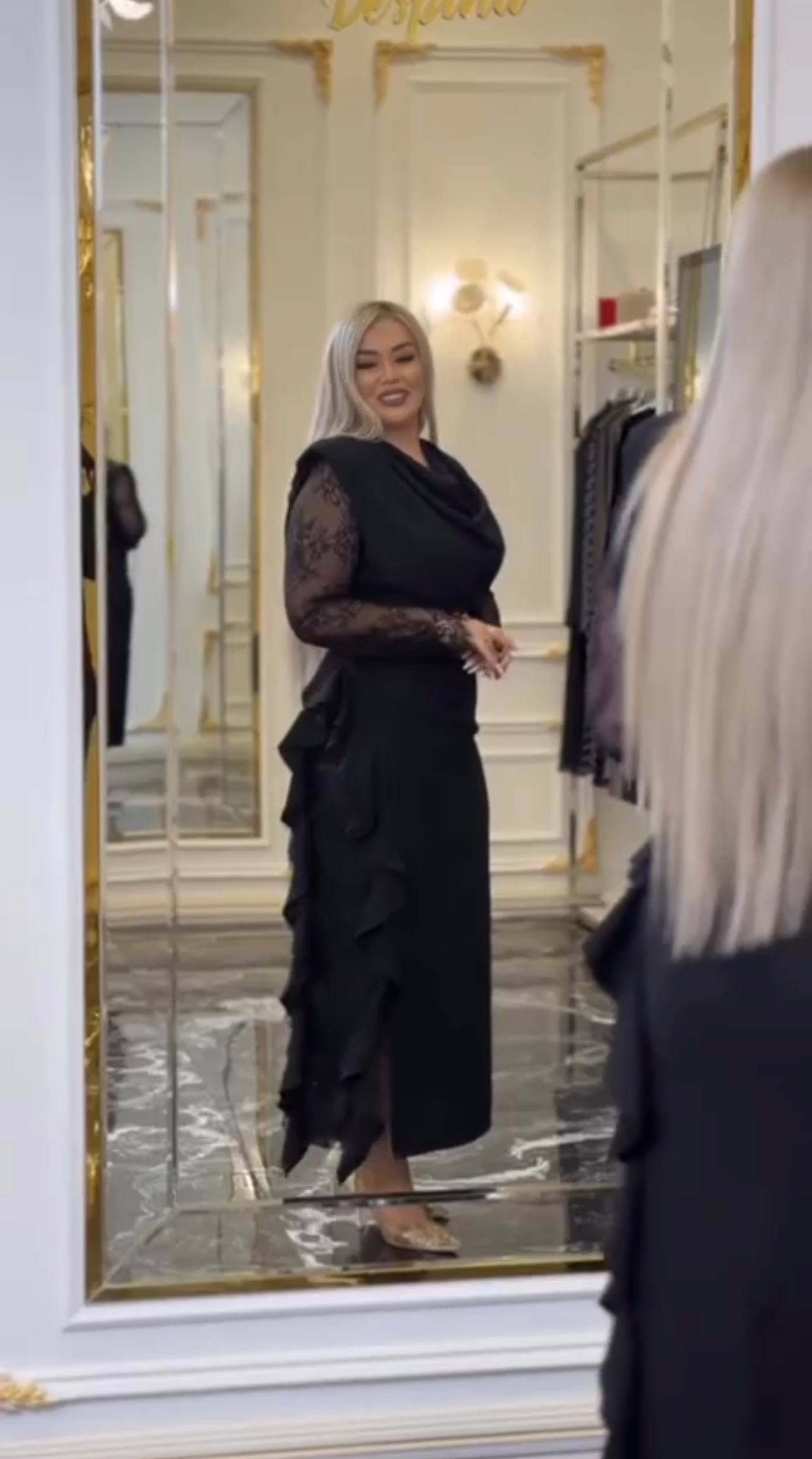 Robe avec dentelle